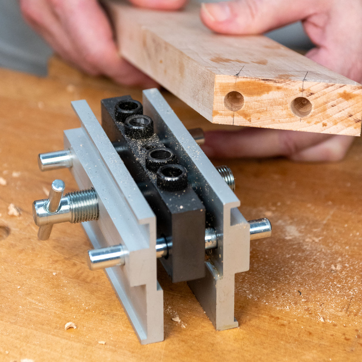 Infinity Tools Self-Centering Dowel Jig
