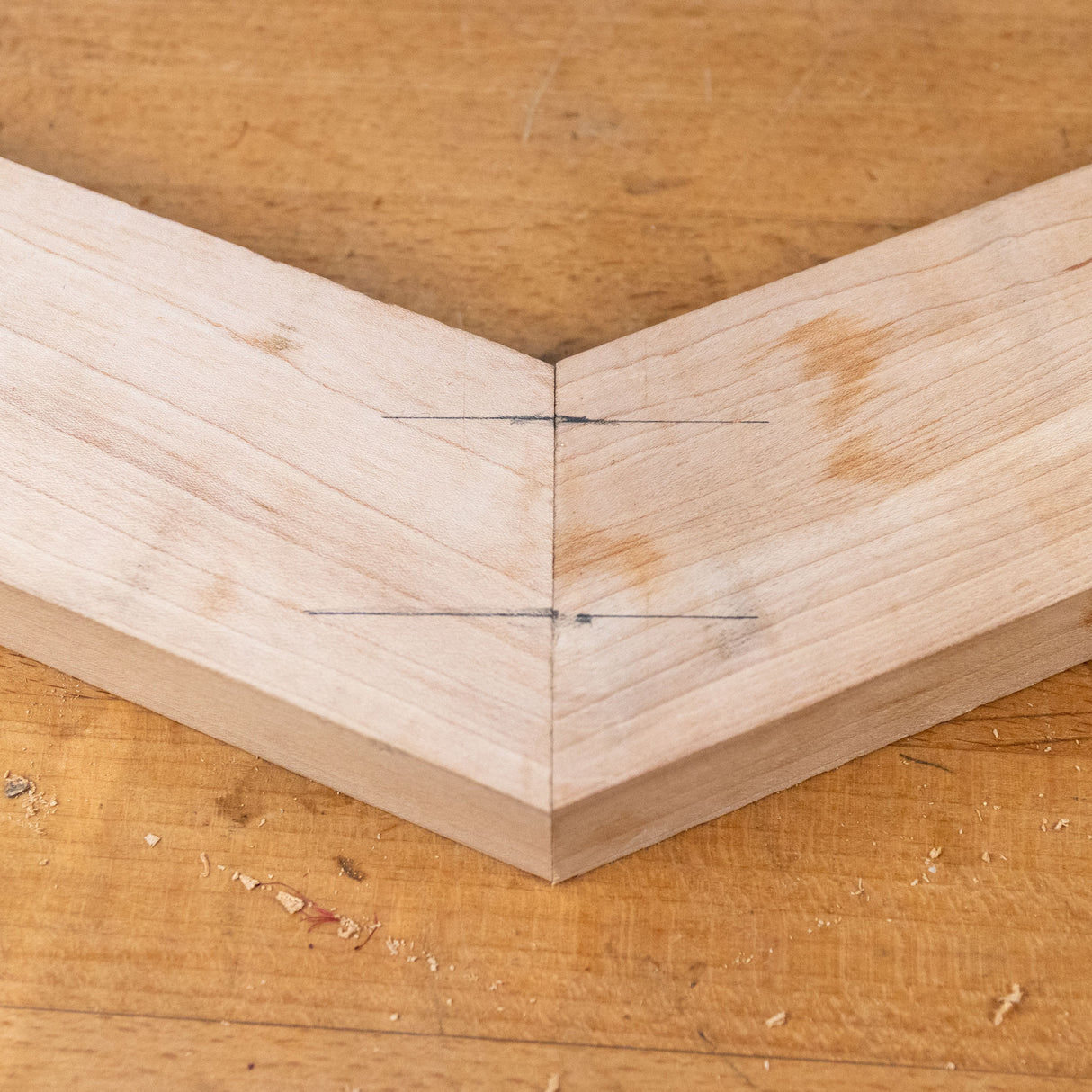 Infinity Tools Self-Centering Dowel Jig