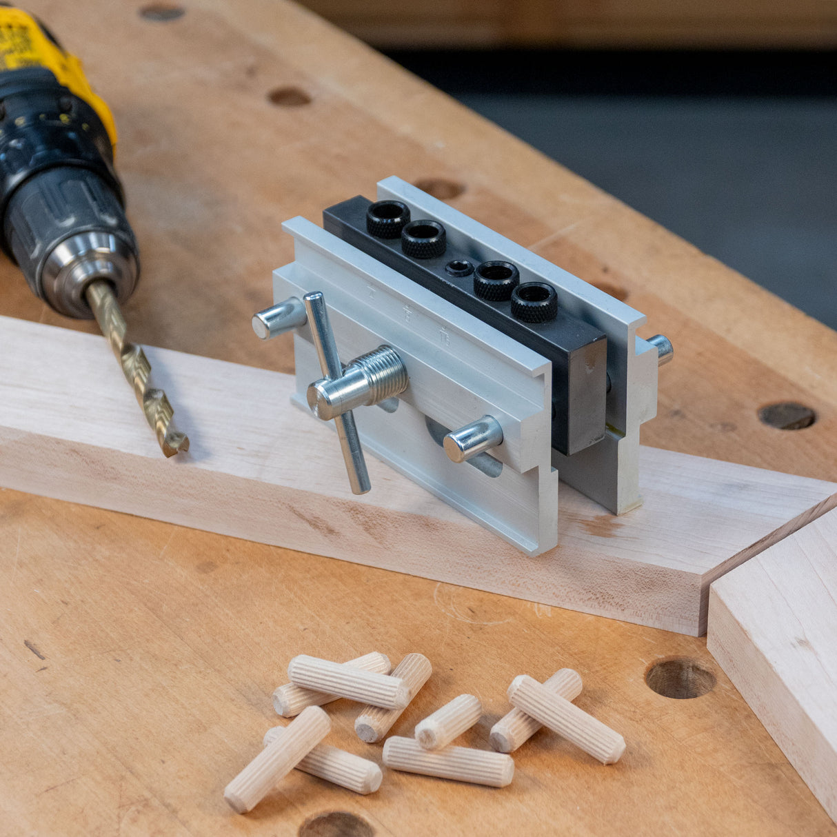 Infinity Tools Self-Centering Dowel Jig