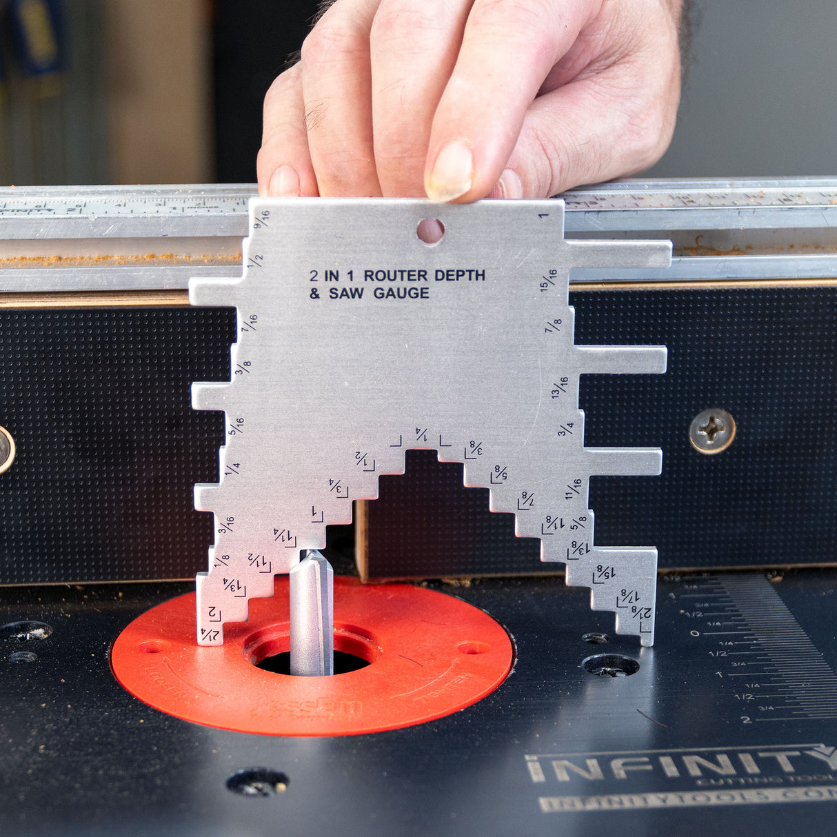 Medidor de profundidad combinado de hoja de sierra y broca para enrutador de Infinity Tools