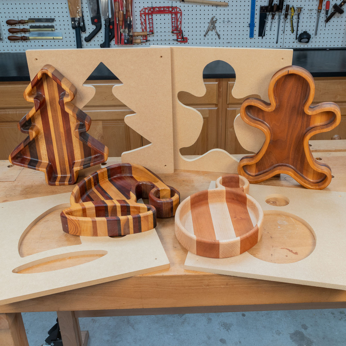 Infinity Tools 4-Pc. Christmas Tray Template Package