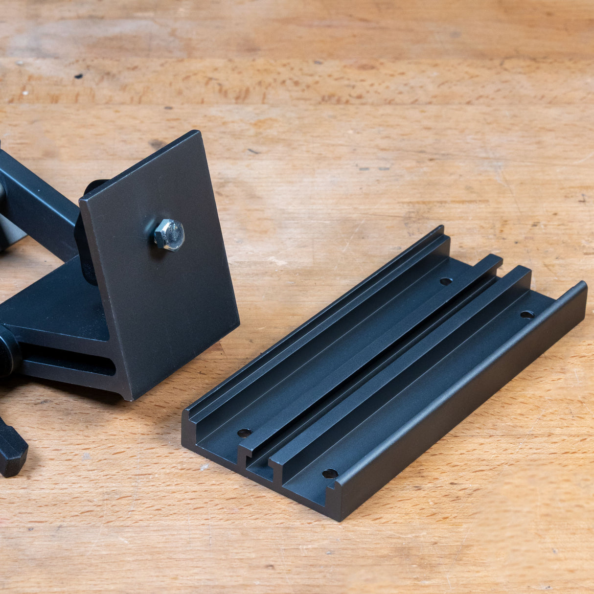 Drill press sharpening system mounting hardware