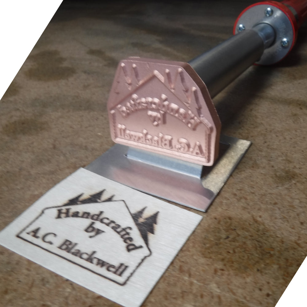 Marcador de hierro "Wooded Cabin" de Infinity Tools