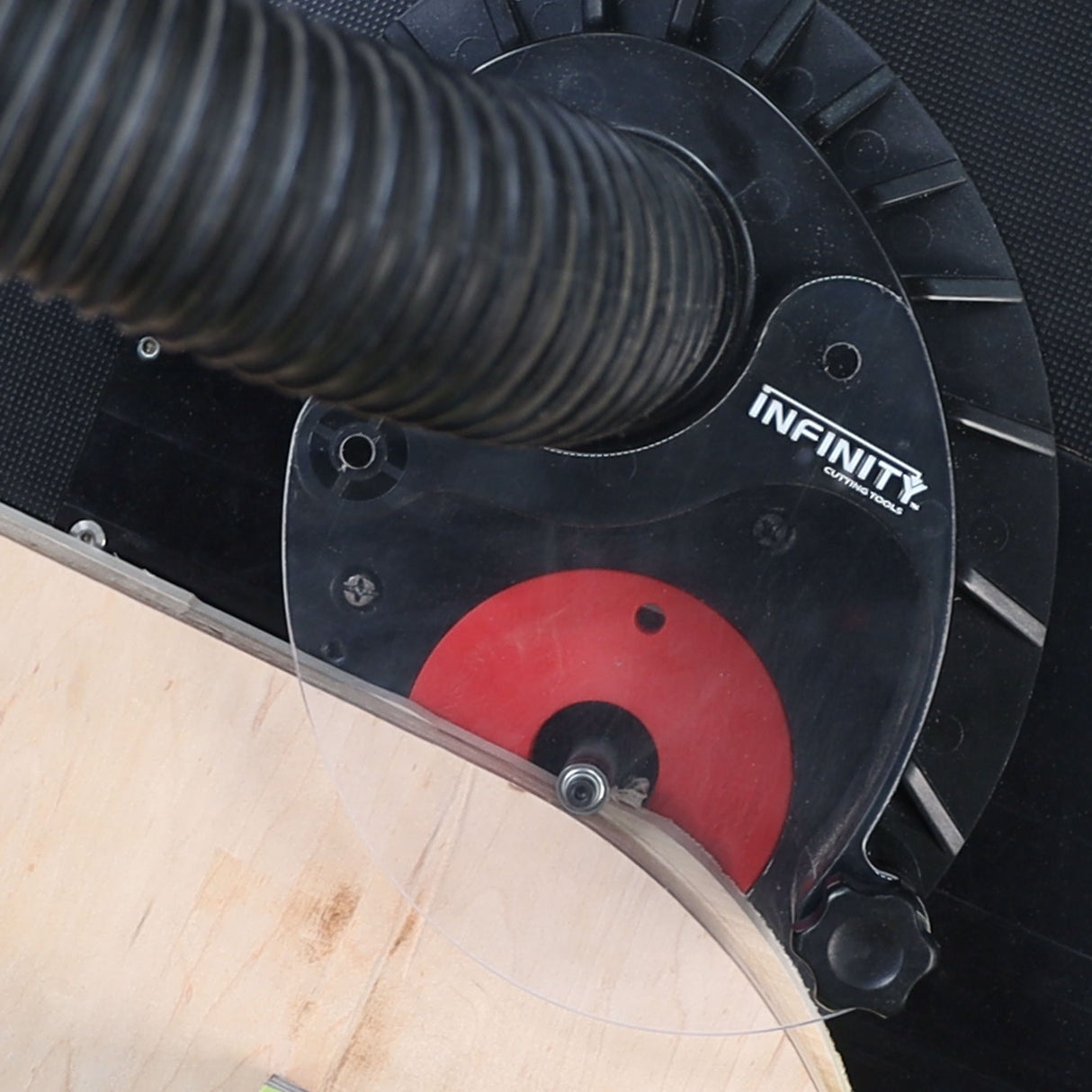 top down view of the nautilus dust guard in action