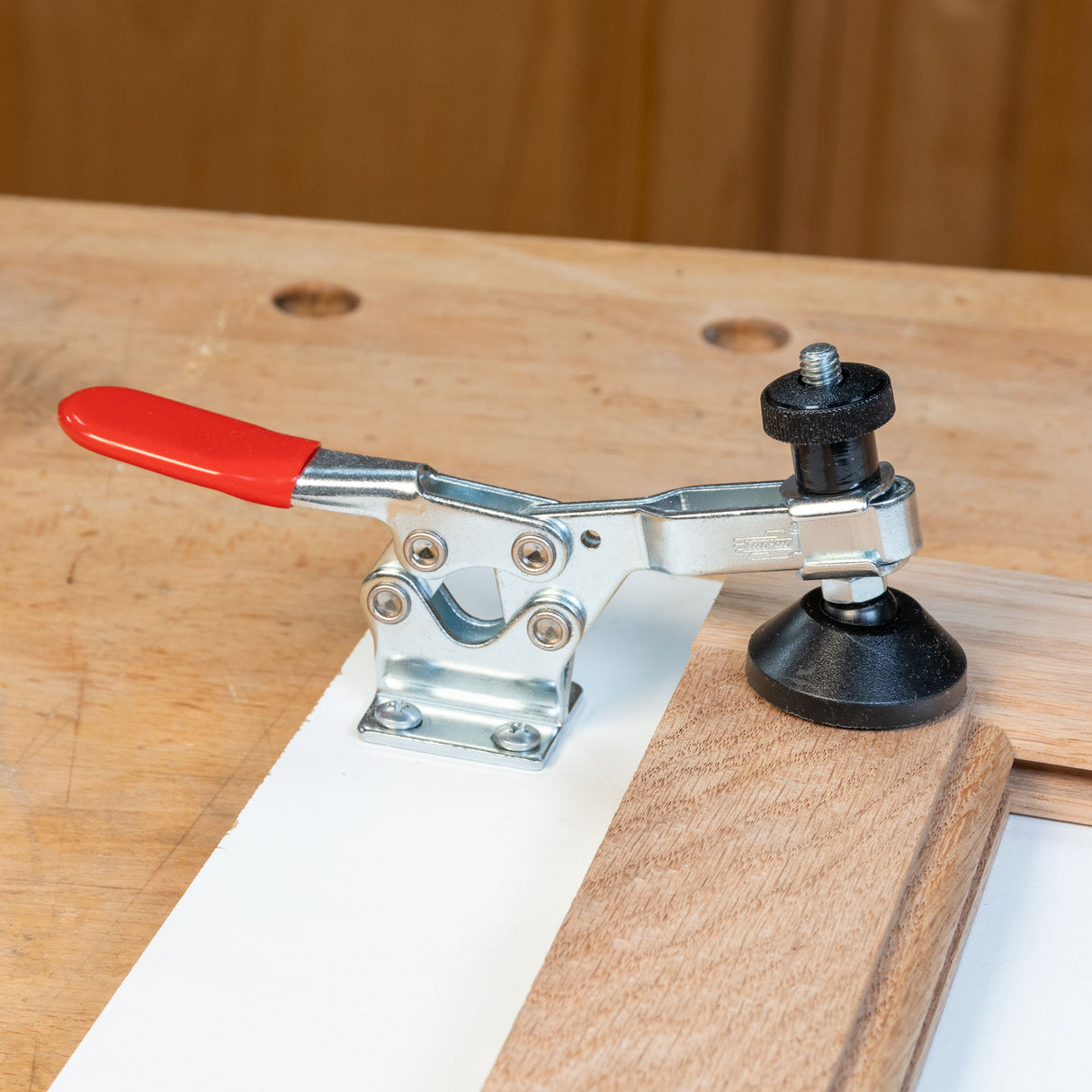 Abrazadera de palanca mediana Infinity Tools con perilla de ajuste rápido